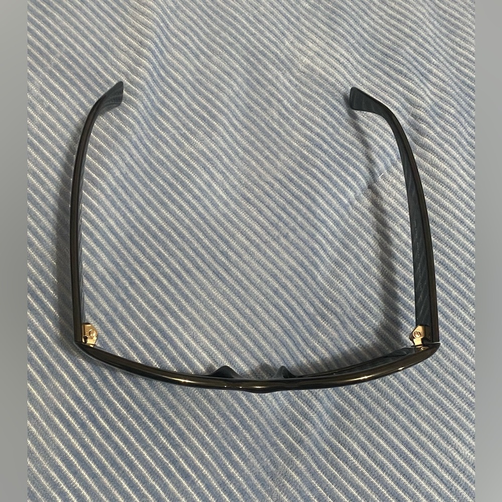 Ray•Ban sunglasses (Style No. RB 4122) - Picture 12 of 16
